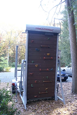 towable Climbing simulators, Climbing walls