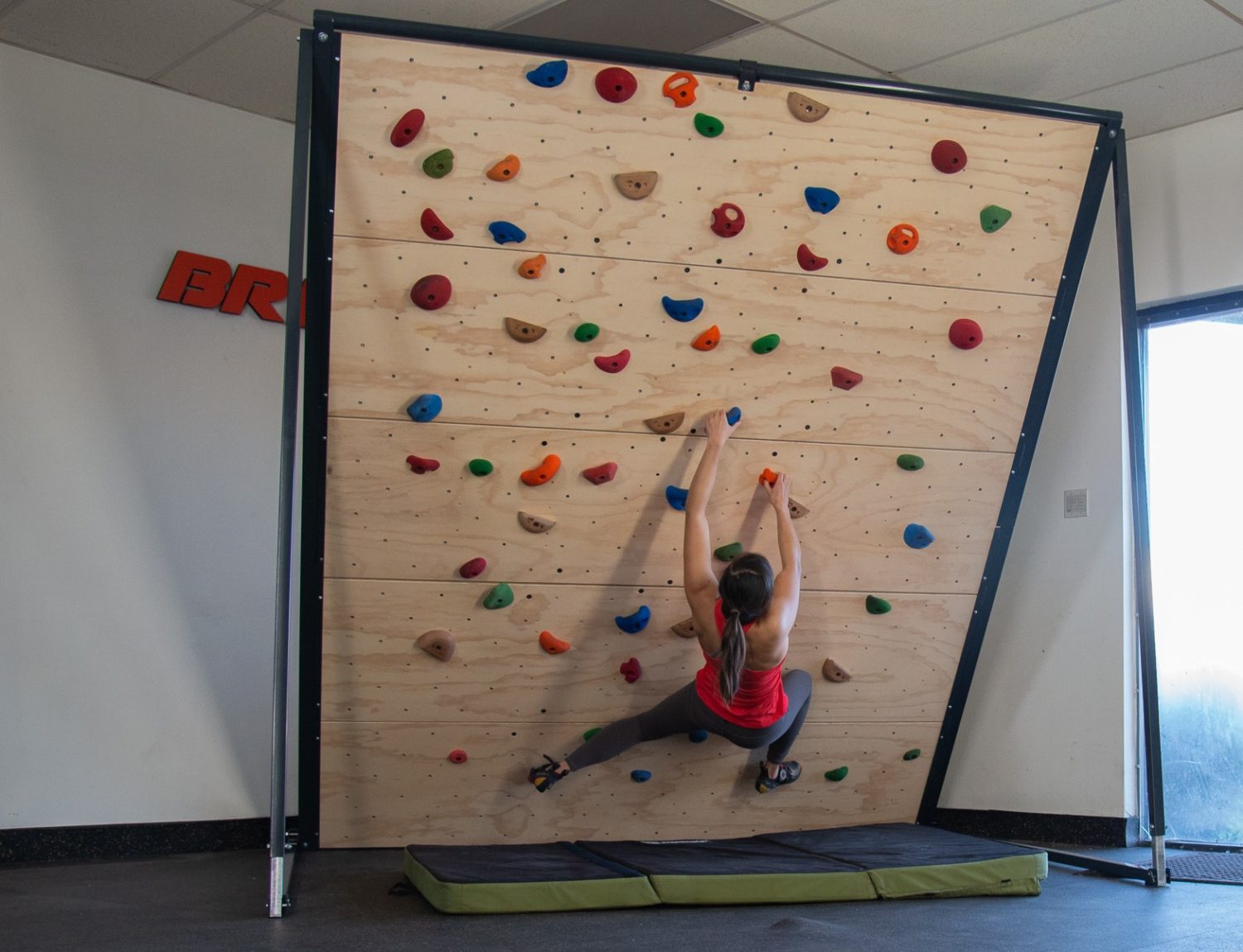Boulder board 8 - climber